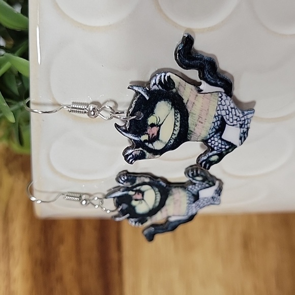 WHERE THE WILD THINGS ARE Carol Drop Earrings - Picture 4 of 5